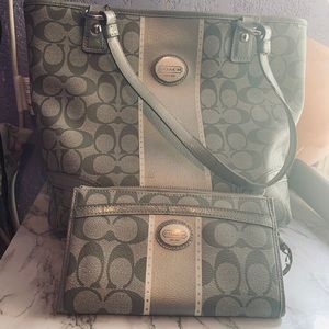 Couch set purse and wallet